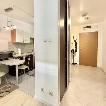 With Pool & Sauna Apartamento